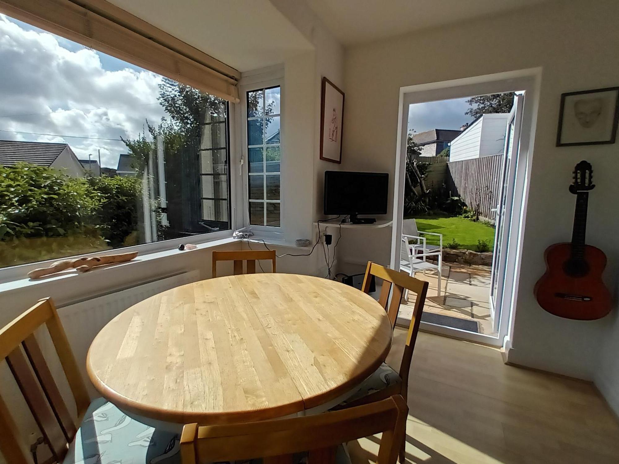 Sunrise! ~ 2 Bedrooms, Garden, Parking, Sea Views St Ives Exterior foto